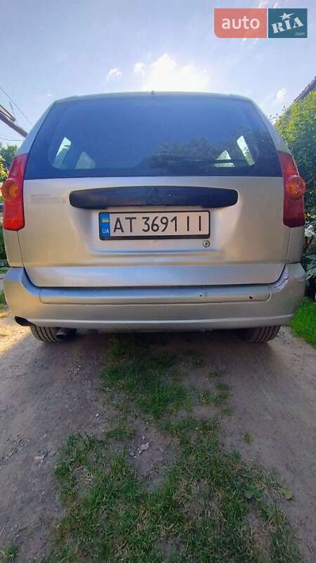 Минивэн Mitsubishi Space Star 2003 в Косове фото 6 Минивэн Mitsubishi Space Star 2003 в Косове