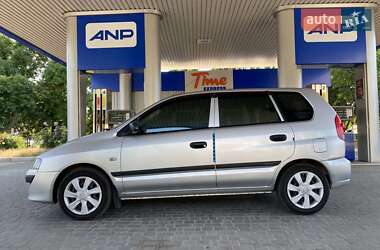 Минивэн Mitsubishi Space Star 2004 в 