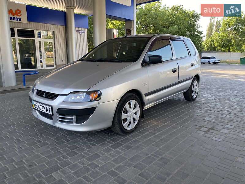 Mitsubishi Space Star 2004