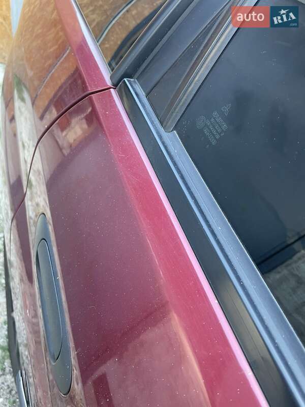 Мінівен Mitsubishi Space Star 2003 в Києві фото 17 Мінівен Mitsubishi Space Star 2003 в Києві