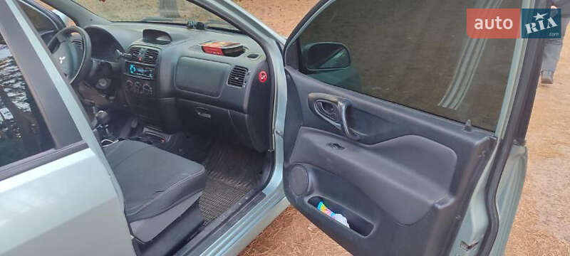 Мінівен Mitsubishi Space Star 2003 в Дніпрі фото 6 Мінівен Mitsubishi Space Star 2003 в Дніпрі