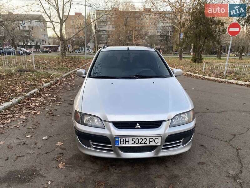 Mitsubishi Space Star 2003