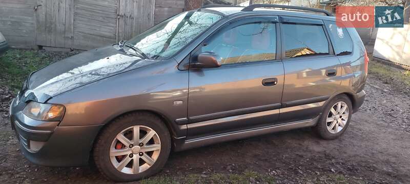 Mitsubishi Space Star 2004