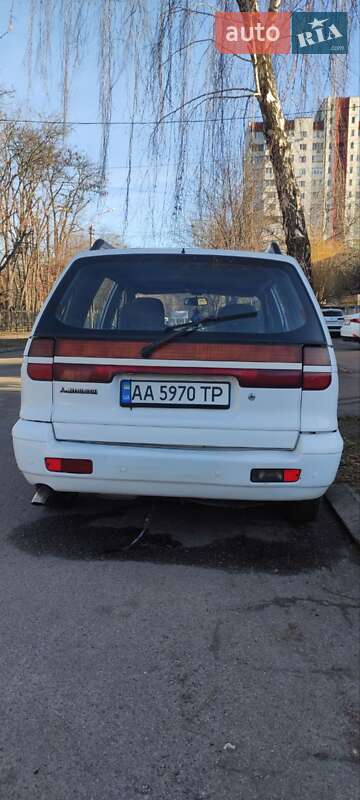 Минивэн Mitsubishi Space Wagon 1993 в Киеве фото 11 Минивэн Mitsubishi Space Wagon 1993 в Киеве