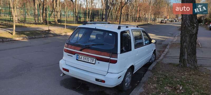 Минивэн Mitsubishi Space Wagon 1993 в Киеве фото 9 Минивэн Mitsubishi Space Wagon 1993 в Киеве