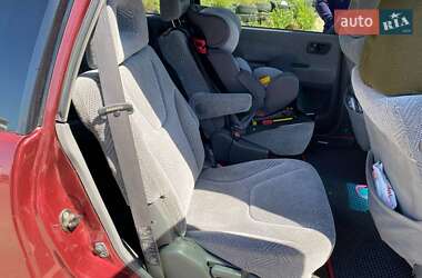Мінівен Mitsubishi Space Wagon 1999 в 