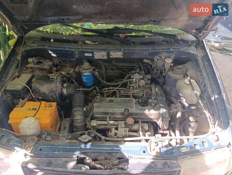 Минивэн Mitsubishi Space Wagon 2000 в Тальном