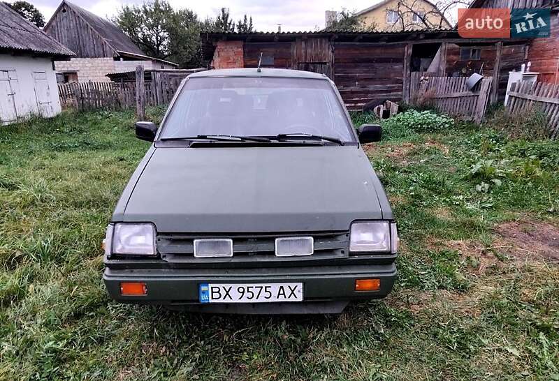 Мінівен Mitsubishi Space Wagon 1989 в Сарнах