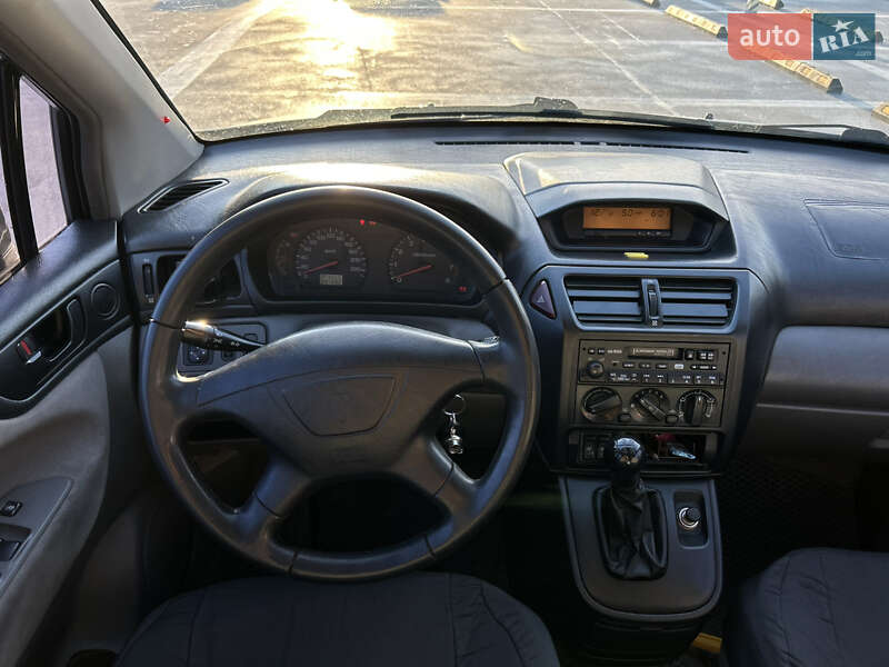 Минивэн Mitsubishi Space Wagon 2003 в Киеве