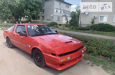 Хэтчбек Mitsubishi Starion 1983 в 
