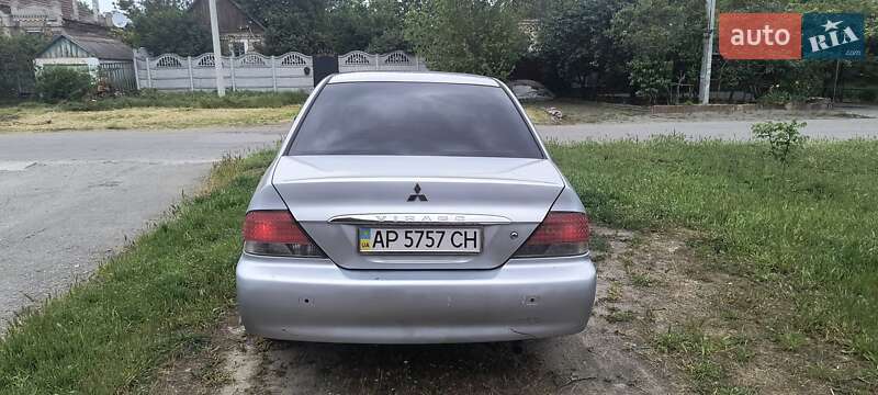 Седан Mitsubishi Virage 2004 в Запорожье