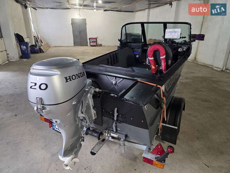 Катер МКМ Херсонка 1971 в Черновцах фото 16 Катер МКМ Херсонка 1971 в Черновцах