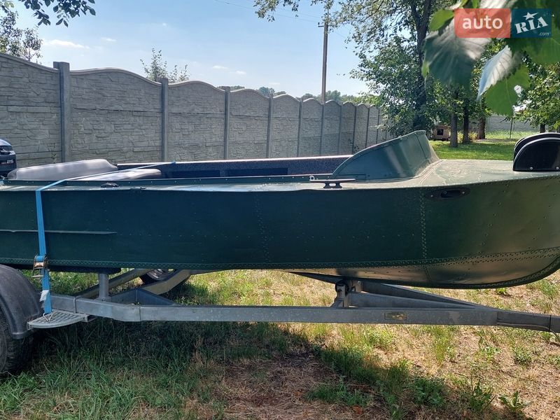 Лодка МКМ Херсонка 1980 в Криничках