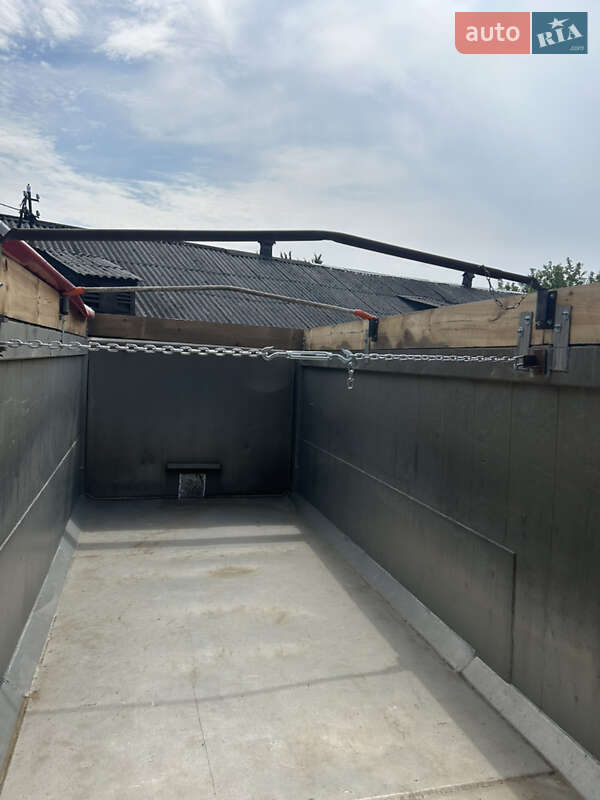 Зерновоз - напівпричіп MOL MOL 1997 в Вузловому