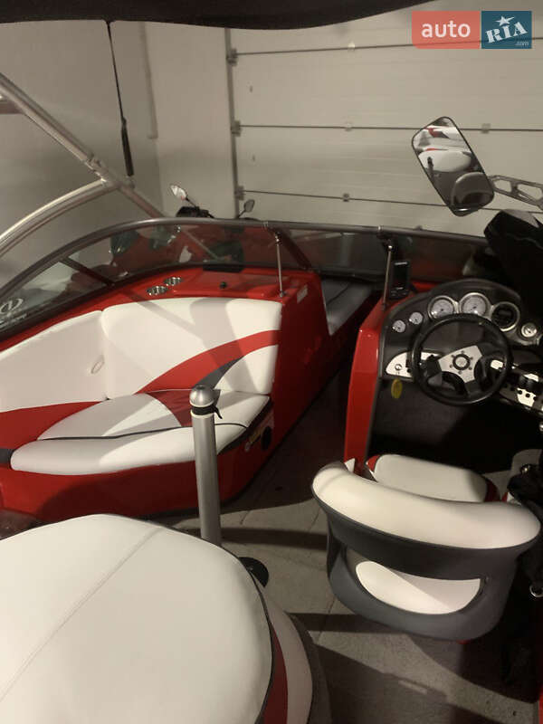 Катер Moomba Mobius 2007 в Черкасах фото 12 Катер Moomba Mobius 2007 в Черкасах