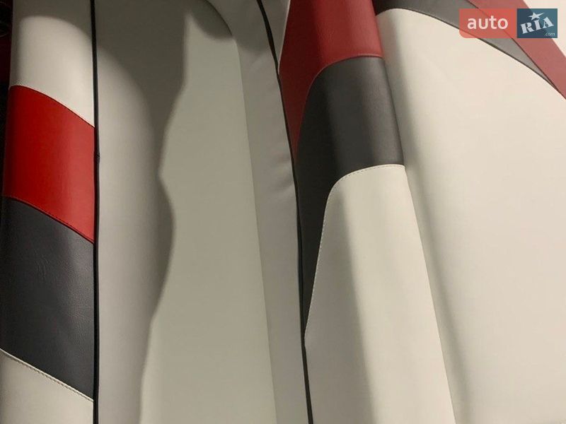 Катер Moomba Mobius 2007 в Черкасах фото 6 Катер Moomba Mobius 2007 в Черкасах