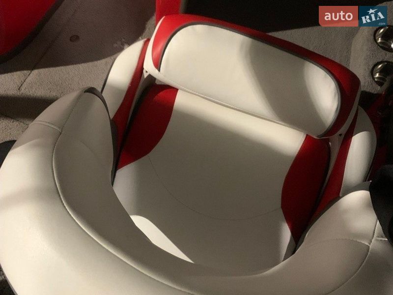 Катер Moomba Mobius 2007 в Черкасах фото 11 Катер Moomba Mobius 2007 в Черкасах