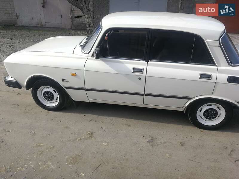 Седан Москвич/АЗЛК 2140 1986 в Кривом Роге