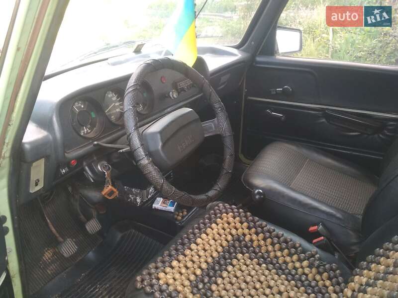 Седан Москвич/АЗЛК 2140 1984 в Черняхове