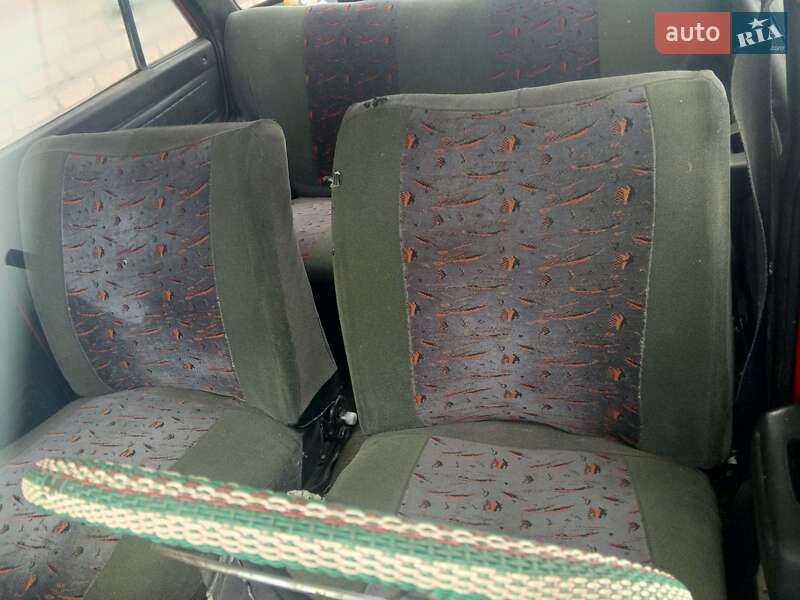 Седан Москвич/АЗЛК 2140 1976 в Помічній