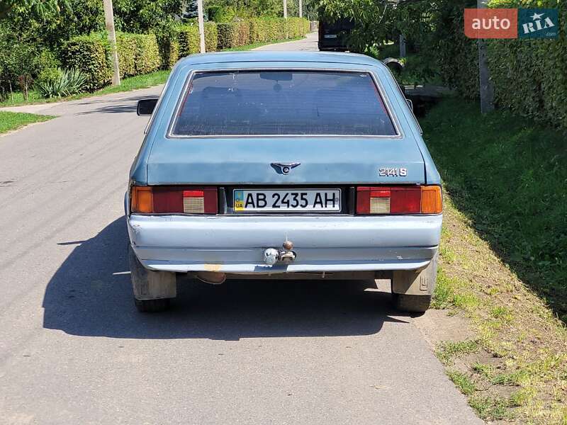 Хэтчбек Москвич/АЗЛК 2141 1991 в Косове фото 4 Хэтчбек Москвич/АЗЛК 2141 1991 в Косове