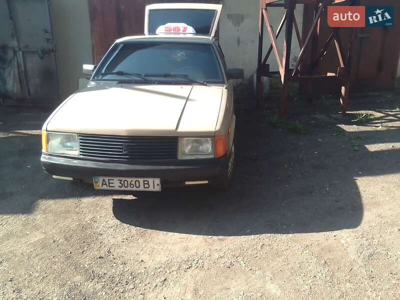 Хэтчбек Москвич/АЗЛК 2141 1988 в 