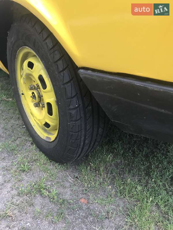 Хэтчбек Москвич/АЗЛК 2141 1990 в Киеве фото 9 Хэтчбек Москвич/АЗЛК 2141 1990 в Киеве