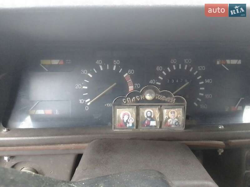 Седан Москвич/АЗЛК 2141 1990 в Александрие