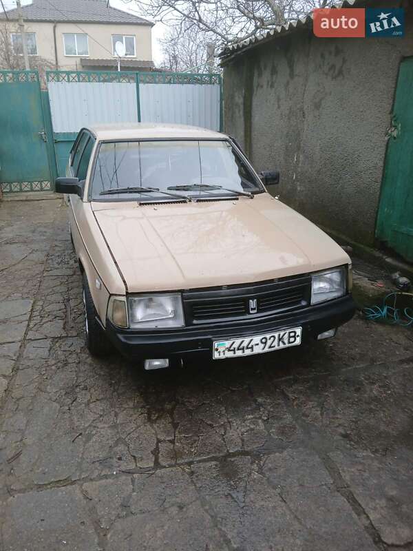 Хэтчбек Москвич/АЗЛК 2141 1990 в 