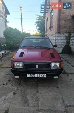 Хэтчбек Москвич/АЗЛК 2141 1993 в 