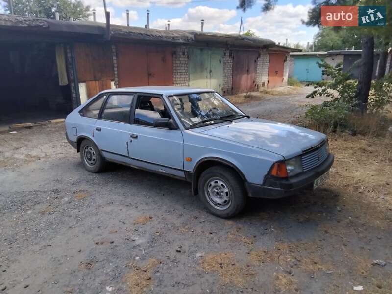 Хэтчбек Москвич/АЗЛК 2141 1992 в Кривом Роге