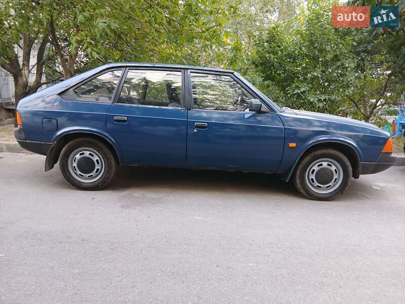 Хетчбек Москвич/АЗЛК 2141 1990 в Харкові