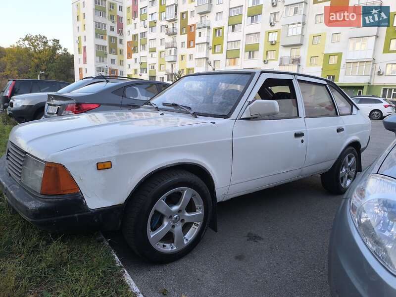Хэтчбек Москвич/АЗЛК 2141 1988 в Харькове