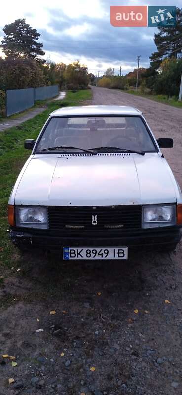 Хетчбек Москвич/АЗЛК 2141 1992 в Дубні