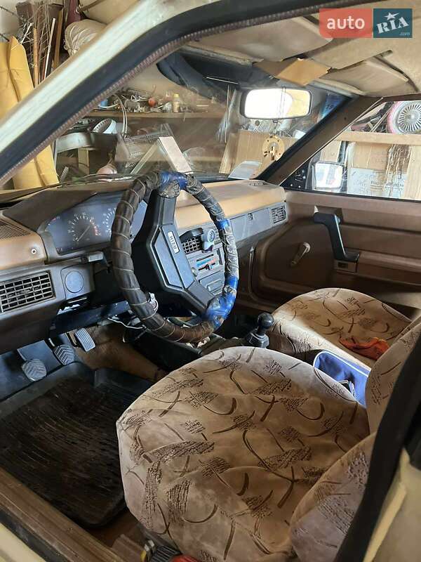 Хетчбек Москвич/АЗЛК 2141 1990 в Кропивницькому