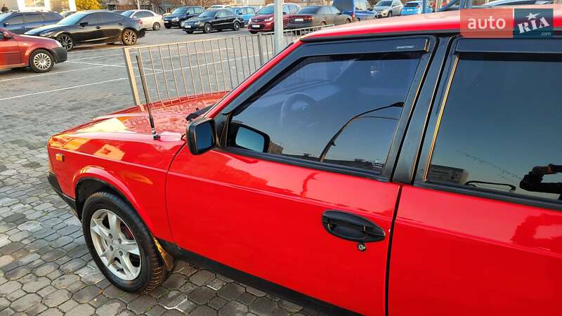 Хэтчбек Москвич/АЗЛК 2141 1990 в Запорожье