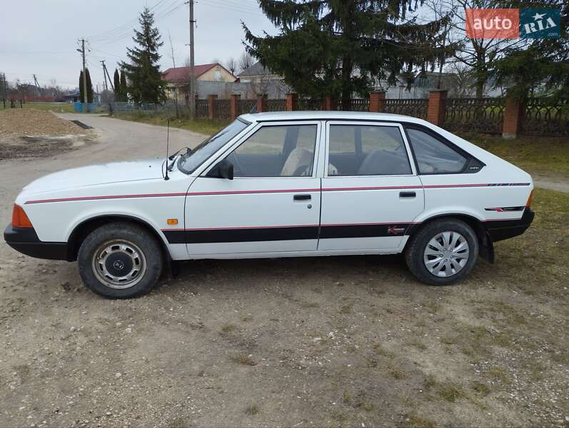 Хэтчбек Москвич/АЗЛК 2141 1992 в Кременце