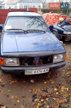 Хэтчбек Москвич/АЗЛК 2141 1990 в Николаеве