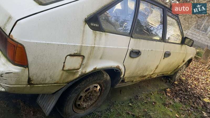 Универсал Москвич/АЗЛК 2141 1992 в Калуше фото 2 Универсал Москвич/АЗЛК 2141 1992 в Калуше
