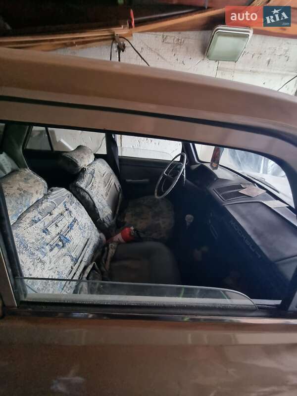 Седан Москвич/АЗЛК 412 1990 в Львові
