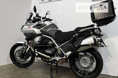 Обзор мотоцикла Moto Guzzi Stelvio 1200 NTX 2012