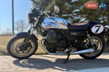 Мотоцикл Классік Moto Guzzi V7 Racer 2017 в Одесі