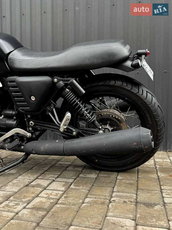 Мотоцикл Классик Moto Guzzi V7 Stone 2014 в Одессе