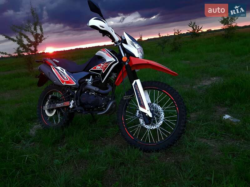 Moto-Leader X Road 2020