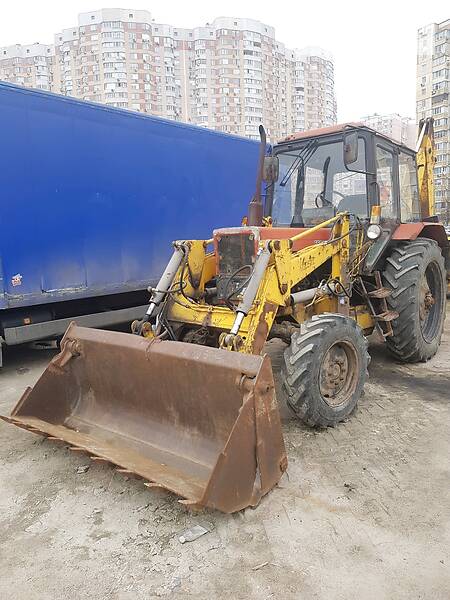 Экскаватор погрузчик МТЗ 82 Беларус 2004 в 