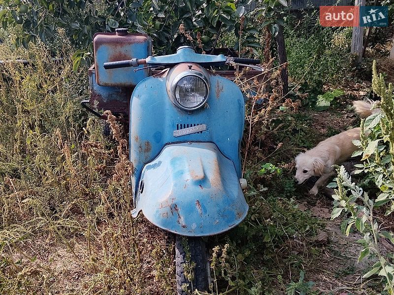 Вантажні трицикли Муравей М2 1984 в Ізмаїлі