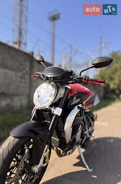 Мотоцикл Без обтекателей (Naked bike) Mv agusta Brutale 2013 в 