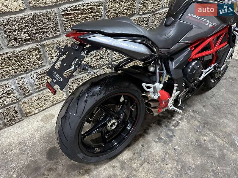 Мотоцикл Без обтекателей (Naked bike) Mv agusta Brutale 2015 в Одессе фото 8 Мотоцикл Без обтекателей (Naked bike) Mv agusta Brutale 2015 в Одессе