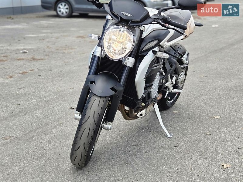 Мотоцикл Без обтекателей (Naked bike) Mv agusta Brutale 2013 в Киеве