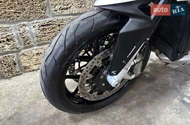 Мотоцикл Без обтекателей (Naked bike) Mv agusta Stradale 800 2015 в 